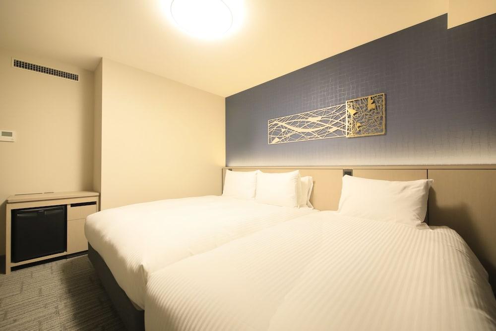 Richmond Hotel Yokohama Ekimae Экстерьер фото